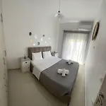 The Cosy Nest -breakfast Included & Car Available Apartmán *