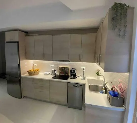 Апартаменты The Cosy Nest -breakfast Included & Car Available Родос