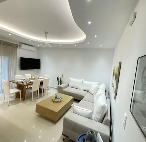 The Cosy Nest -breakfast Included & Car Available Родос