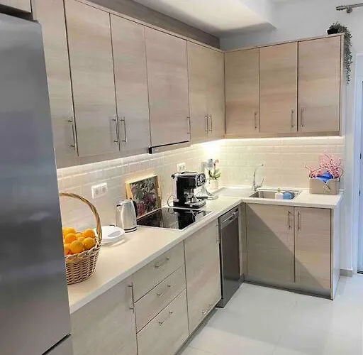 The Cosy Nest -breakfast Included & Car Available Родос