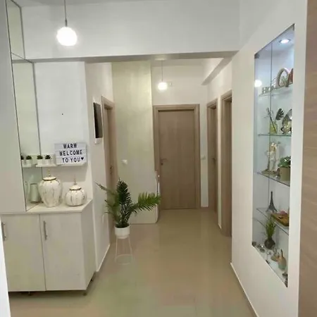 The Cosy Nest -Breakfast Included & Car Rental Available